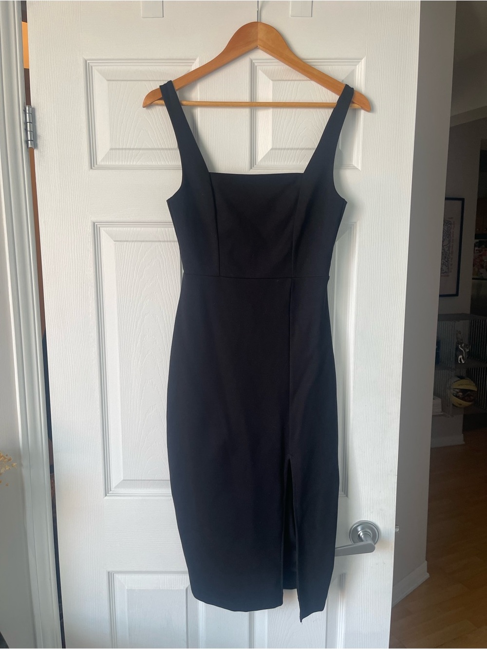 Lulu's Black Square-Neck Midi Sheath Dress